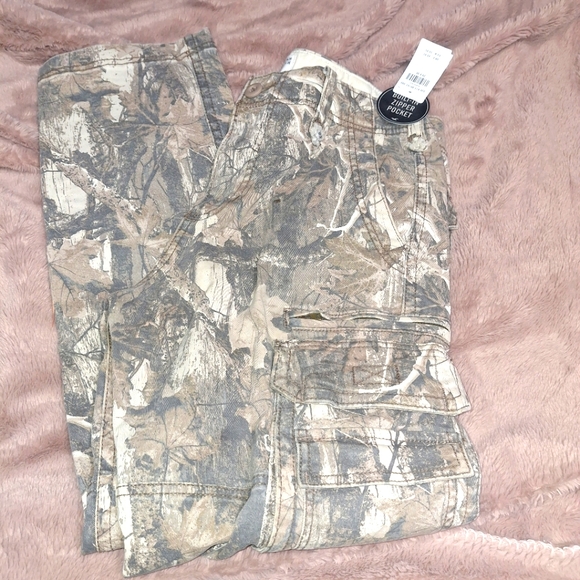 Hollister Other - Hollister- Mens Camo Beige Cargo Pants - Mens Size Waist- 29- Length 30